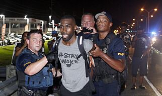 Kjent Black Lives Matter-aktivist pågrepet under demonstrasjon mot politivold. - What!? I’m under arrest y’all