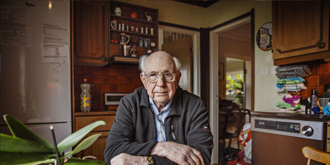 Motstandsmannen Harry (95) la ut en felle for eldresvindlerne: - Jeg er på en måte vant til kjeltringer