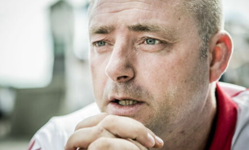 Robert Eriksson ble vraket som minister. Nå vil han fortelle hvordan regjeringen fungerer fra innsida