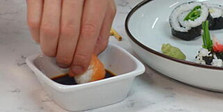 Bordskikk:
Slik spiser du sushi