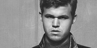 Carlsen på photoshoot med hemmelig superstjerne