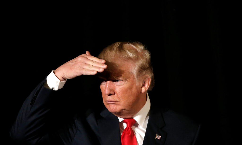 Trump skal ha skrytt av damene han hadde sex med og kikket opp under skjørtene til kvinner
