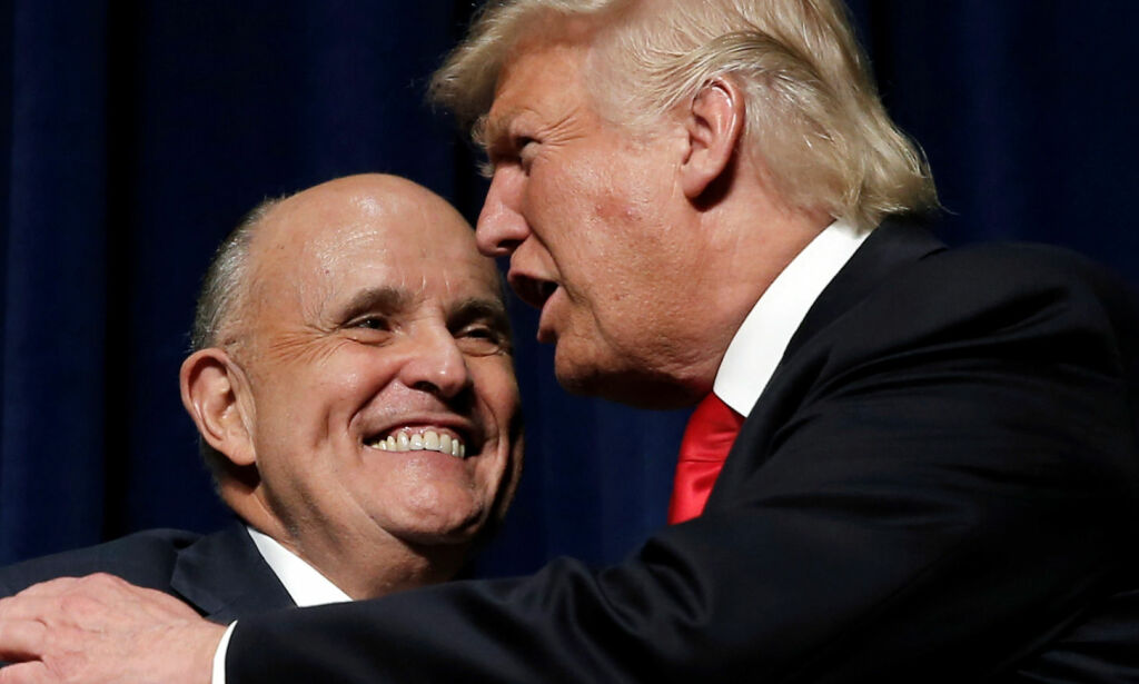 Trump irettesatte Giuliani etter hysjpengeavsløring