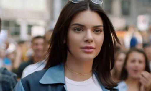 Tas i forsvar etter Pepsi-blemma: - Ikke skyld på Kendall