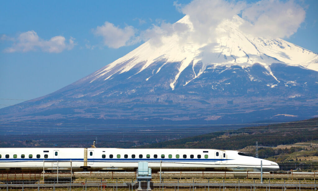 Den beste måten å se Japan på, er å reise rundt i 320 km/t