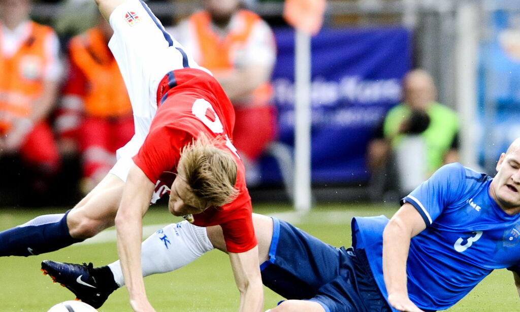 Bekymret Kristoffer Ajer stormet bort til Martin Ødegaard: - Jeg måtte passe på ham i dag