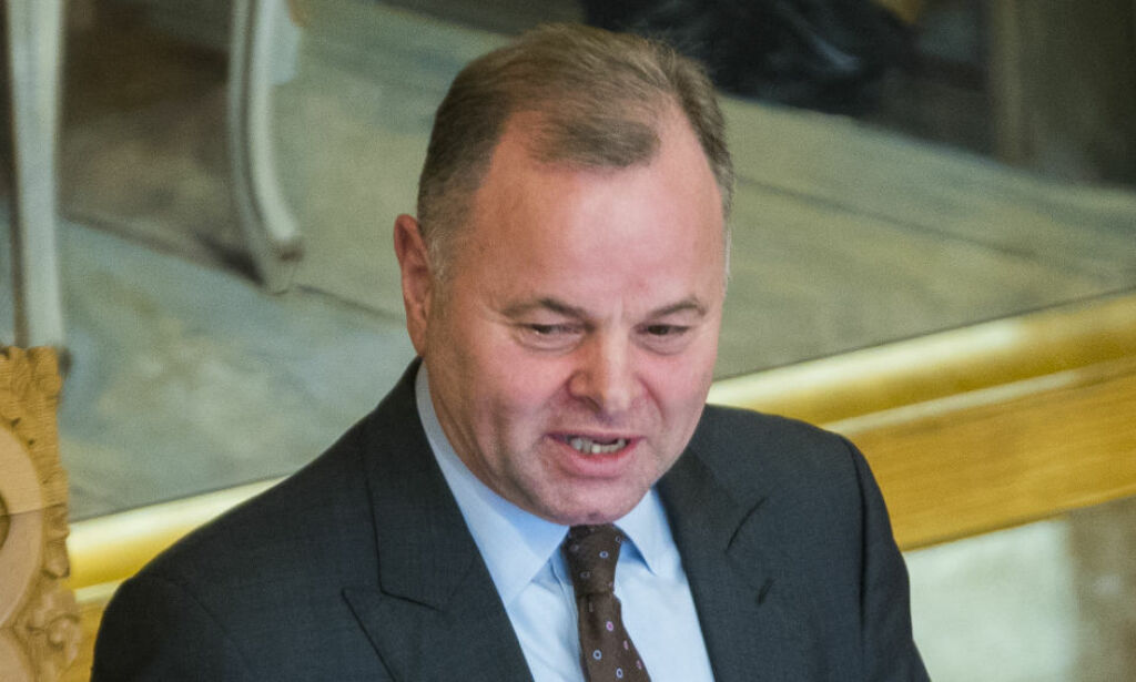 Stortingspresidenten får flengende kritikk av sine egne
