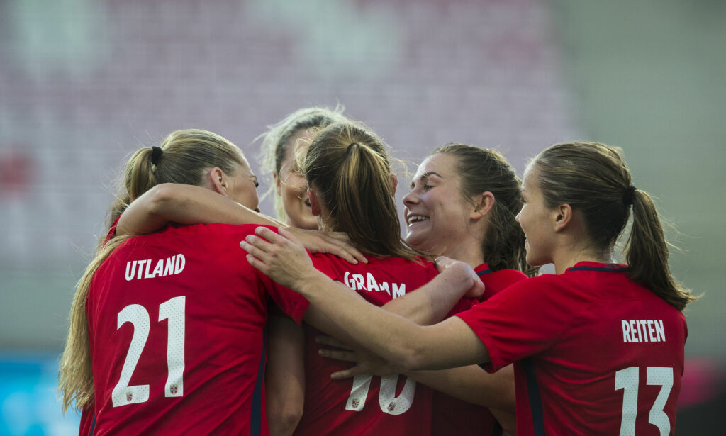 Fotballjentenes mangler må ikke tvinge NFF til å gå på akkord med lagets fellesskap i Ada-saken