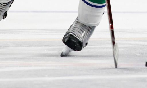 Plutselig ble 20 ishockeyspillere syke. Ingen skjønte hvorfor