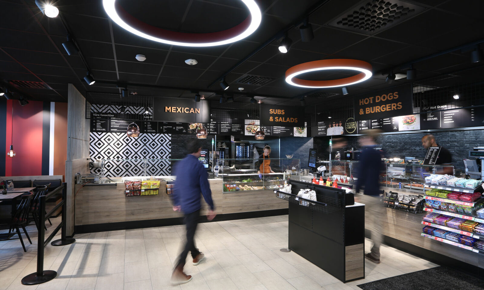 STORT UTVALG: Dette bildet er fra det nye matkonseptet på Circle K Økern i Oslo. STORT UTVALG: Dette bildet er fra det nye matkonseptet på Circle K Økern i Oslo.