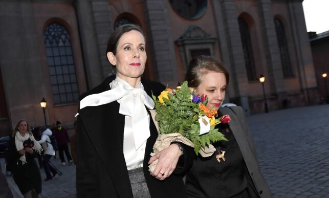 Nobel-skandalen: Derfor skriver tusenvis av svensker #knytblus på sosiale medier