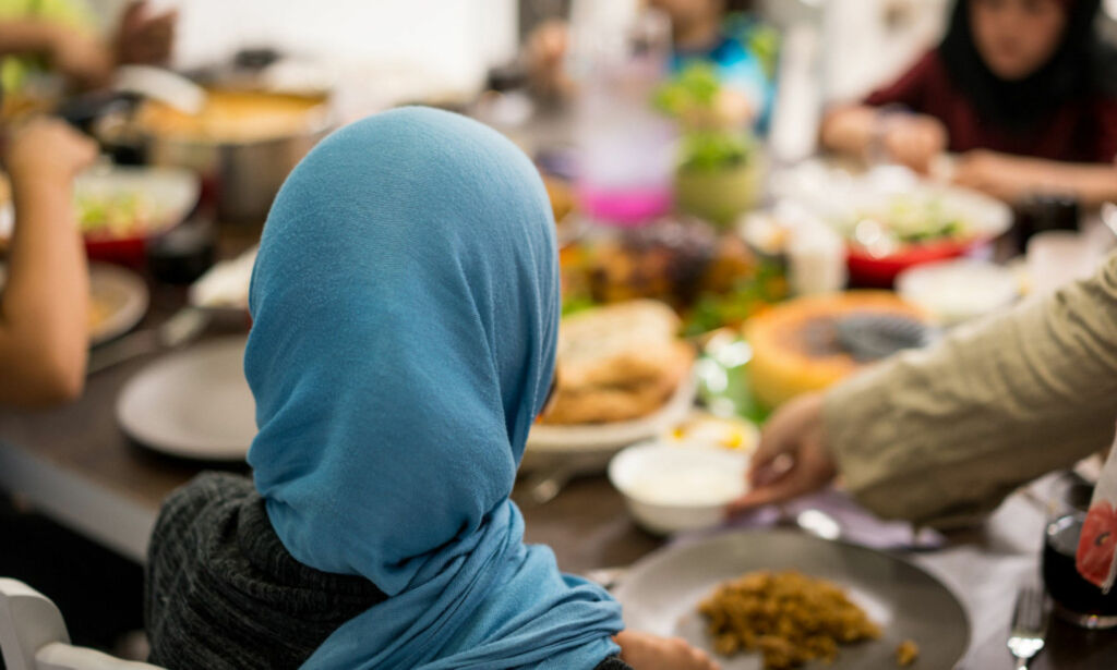 Barnehijab: Barn blir frarøvet sin frihet