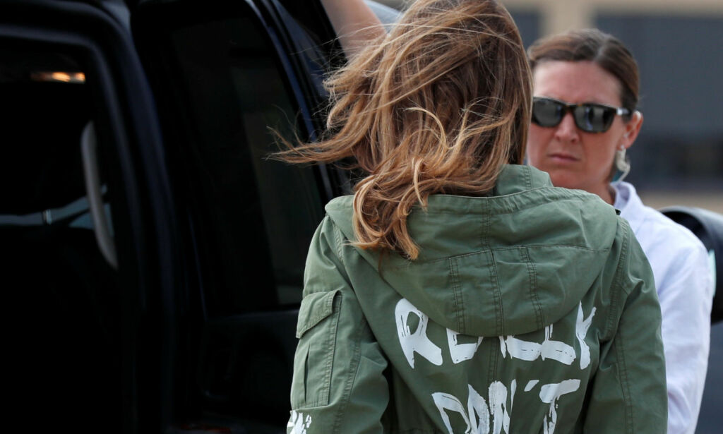 Melania avslører årsaken til jakkevalget