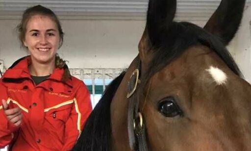 Eirin (20) ble lam etter hesteangrep: Nå forbløffer hun legene