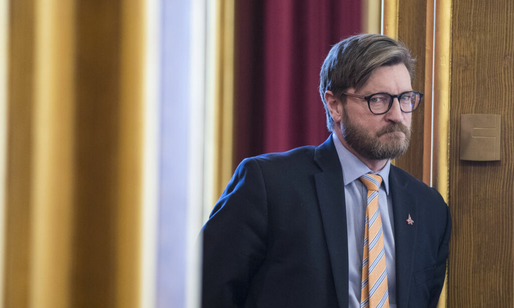Teaterstykke filmet hjemmet til Tybring-Gjedde. Skuespilleren har mottatt grove trusler