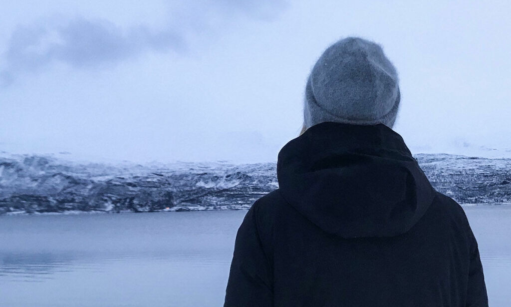 Tina våknet uten truse, med beina spredt, og med mannen over seg