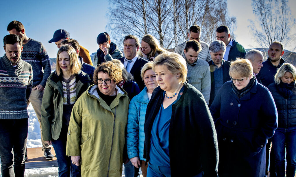 Derfor må Erna krympe løftene